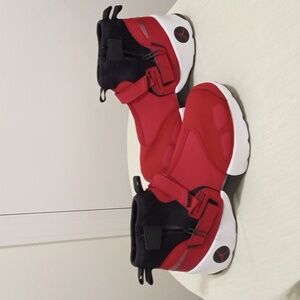 Jordan Trunner LX High NRG